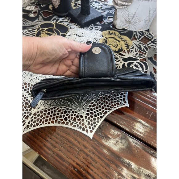 Banana Republic Bow Leather Clutch Womens Small Bag Black Leather Evening Purse - Picture 8 of 12